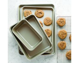 American Kitchen 4-piece Nonstick Bakeware Essentials Set