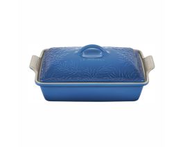 Olive Branch Collection Heritage Rectangular Casserole -w/ Embossed Lid - 4 qt. (12" x 9")